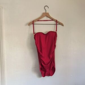 Tommy Bahama Red One Piece Swimsuit Removable Strap Sz 6 D Women
